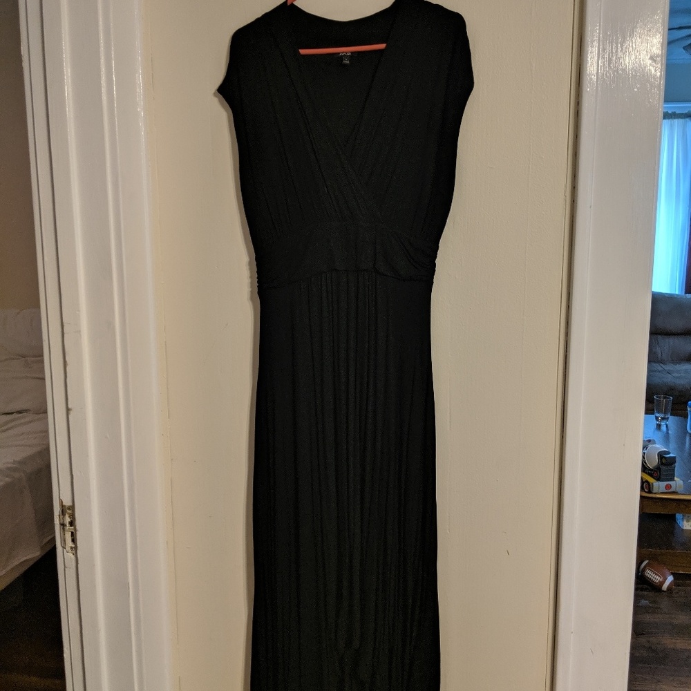 Apt 9 high low maxi dress- black